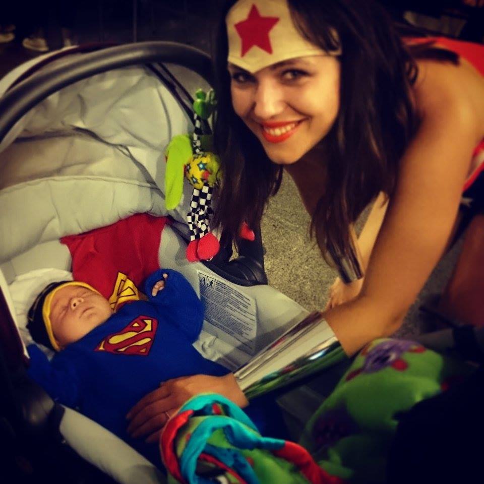 Superbeba i Wonder Woman kozplejerka, SFerakon 2015